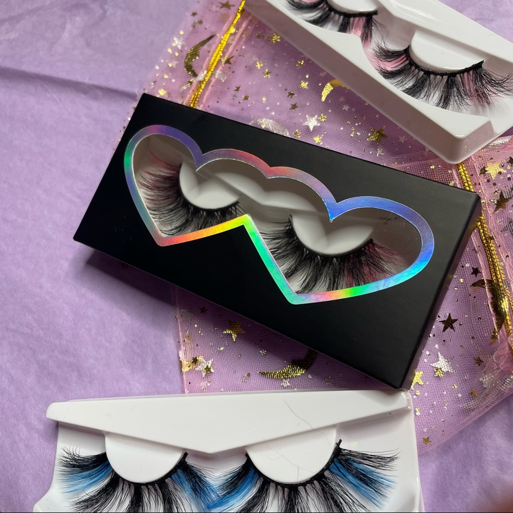 Lash Bundle - Picture 2 of 4